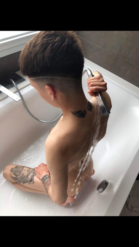 alejandromateo OnlyFans - Free Access to 32 Videos & 49 Photos Onlyfans Free Access