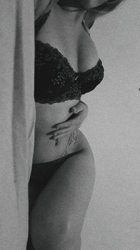 all.elenaa1 OnlyFans - Free Access to 32 Videos & 49 Photos Onlyfans Free Access