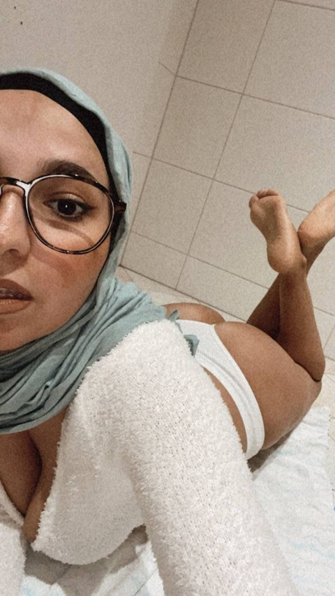 amira.assia OnlyFans - Free Access to 32 Videos & 49 Photos Onlyfans Free Access