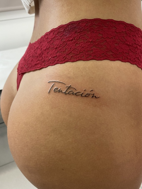 anddreagb OnlyFans - Free Access to 32 Videos & 49 Photos Onlyfans Free Access