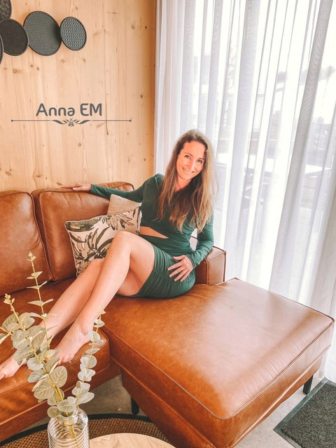 annaemsecretlook OnlyFans - Free Access to 32 Videos & 49 Photos Onlyfans Free Access