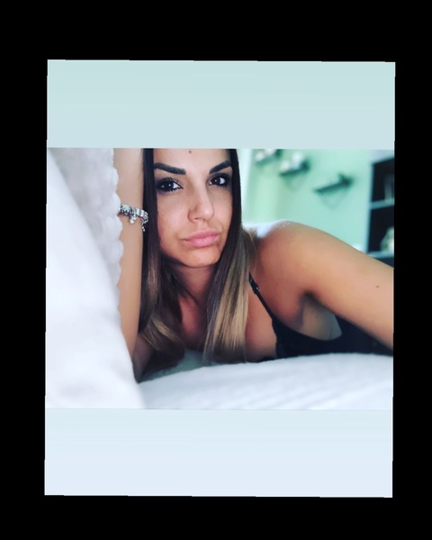 bellaesimpatica OnlyFans - Free Access to 32 Videos & 49 Photos Onlyfans Free Access