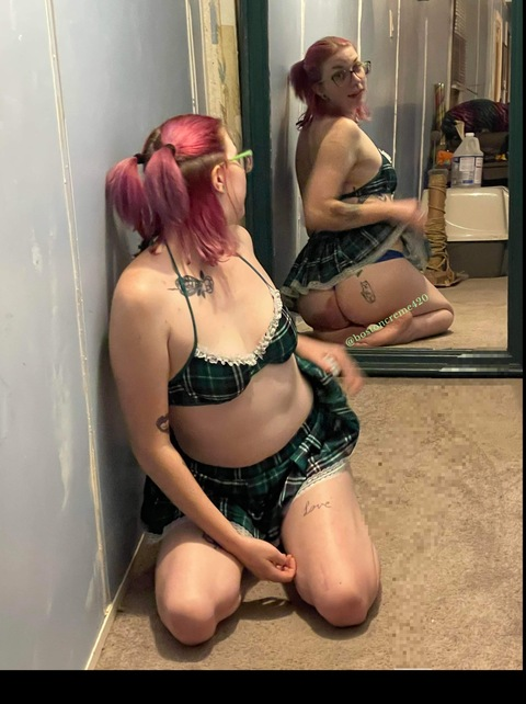 bostoncreme420 OnlyFans - Free Access to 32 Videos & 49 Photos Onlyfans Free Access