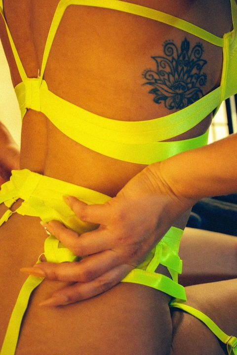 calslove OnlyFans - Free Access to 32 Videos & 49 Photos Onlyfans Free Access