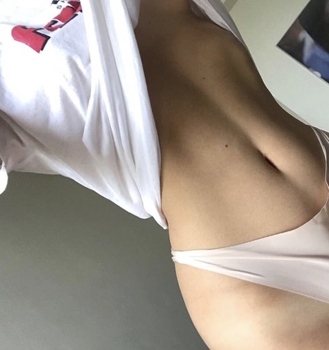 claudianielez OnlyFans - Free Access to 50 Videos & 54 Photos Onlyfans Free Access