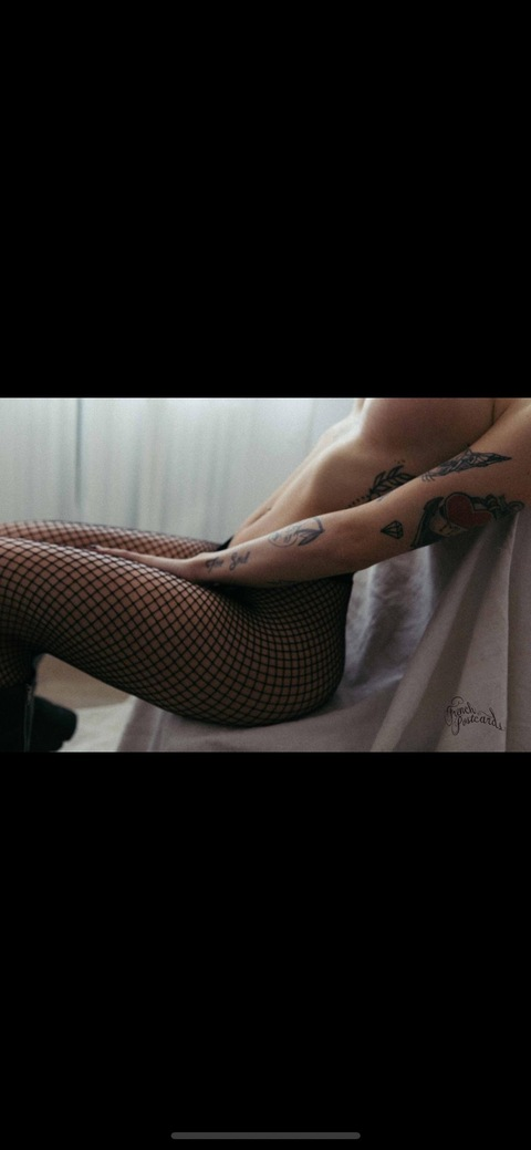 cleos8 OnlyFans - Free Access to 32 Videos & 235 Photos Onlyfans Free Access