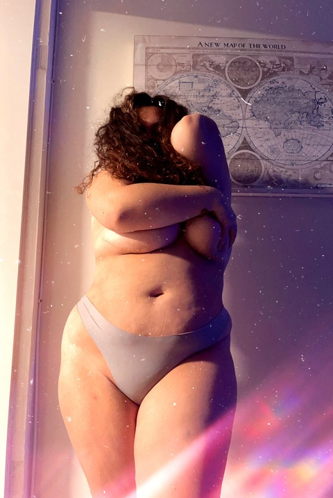 cosmiccurves OnlyFans - Free Access to 32 Videos & 49 Photos Onlyfans Free Access