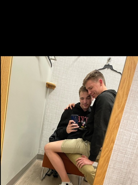 coupleofwicks OnlyFans - Free Access to 32 Videos & 49 Photos Onlyfans Free Access