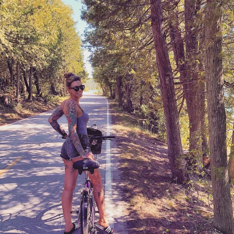 dee_dennis OnlyFans - Free Access to 32 Videos & 49 Photos Onlyfans Free Access