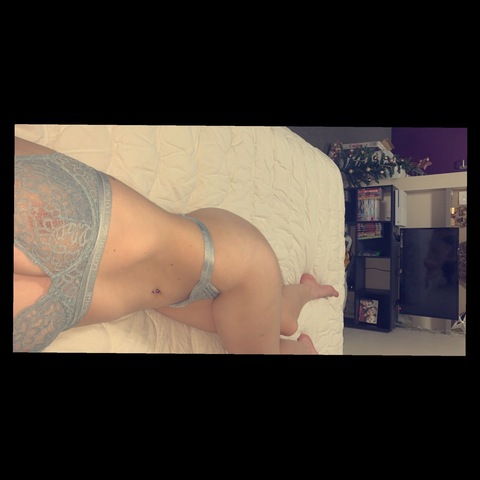 dinkk OnlyFans - Free Access to 32 Videos & 49 Photos Onlyfans Free Access