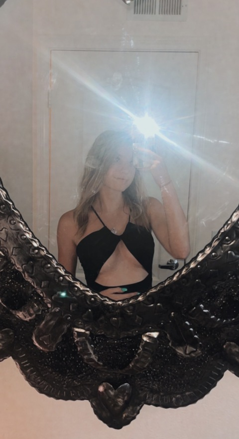 emmaslamelife OnlyFans - Free Access to 32 Videos & 49 Photos Onlyfans Free Access