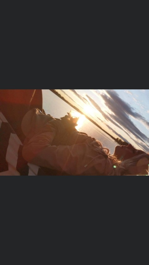 emulaliaraw OnlyFans - Free Access to 32 Videos & 49 Photos Onlyfans Free Access