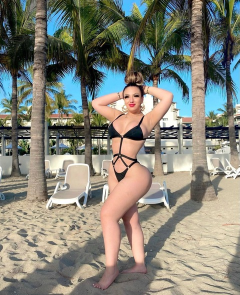 estefania.24 OnlyFans - Free Access to 32 Videos & 49 Photos Onlyfans Free Access