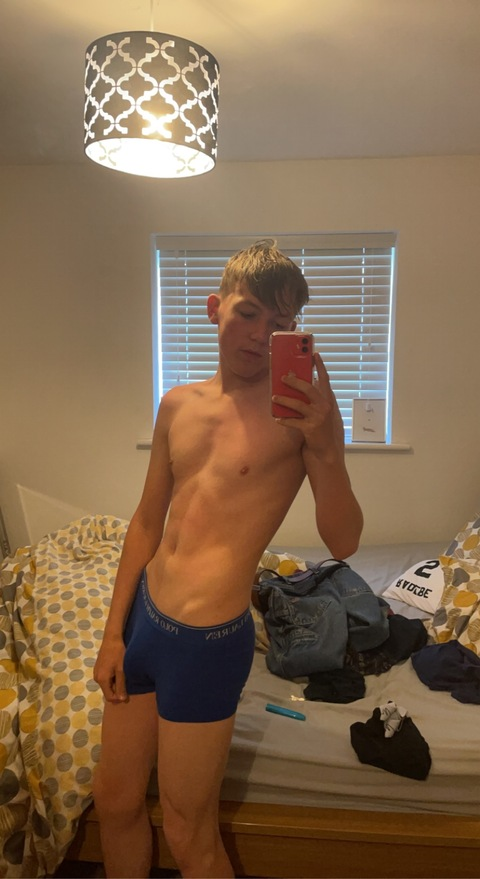 ewanwatt OnlyFans - Free Access to 88 Videos & 129 Photos Onlyfans Free Access