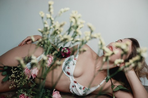 girlnextdoorolivia OnlyFans - Free Access to 41 Videos & 279 Photos Onlyfans Free Access