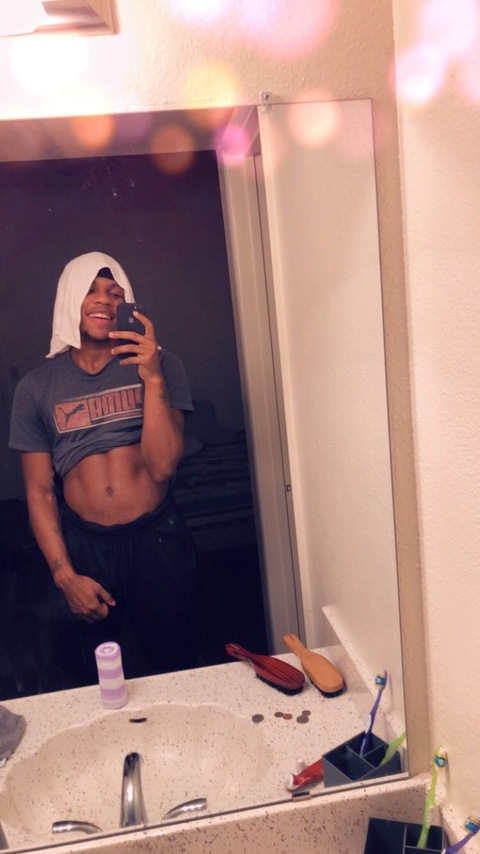 hankdolla1017 OnlyFans - Free Access to 32 Videos & 49 Photos Onlyfans Free Access