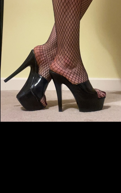 heidiredhead OnlyFans - Free Access to 32 Videos & 49 Photos Onlyfans Free Access