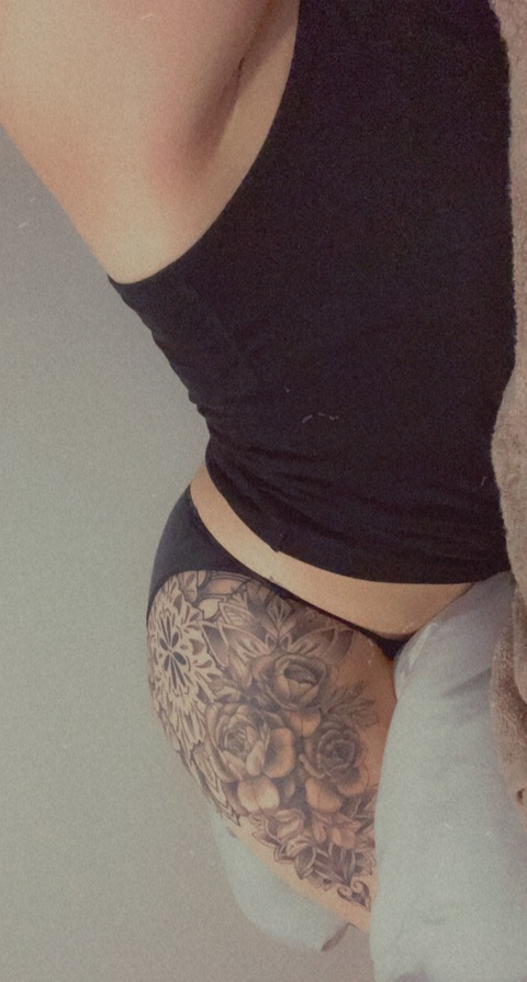 hiitsrhi OnlyFans - Free Access to 32 Videos & 49 Photos Onlyfans Free Access