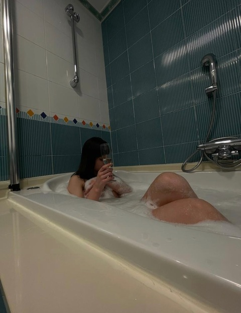 hotlittleprincess3 OnlyFans - Free Access to 32 Videos & 49 Photos Onlyfans Free Access