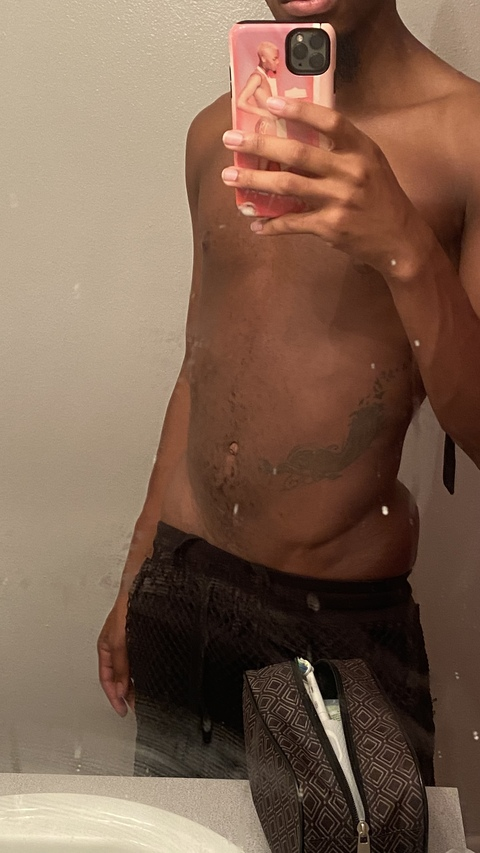 iconicheim OnlyFans - Free Access to 32 Videos & 49 Photos Onlyfans Free Access