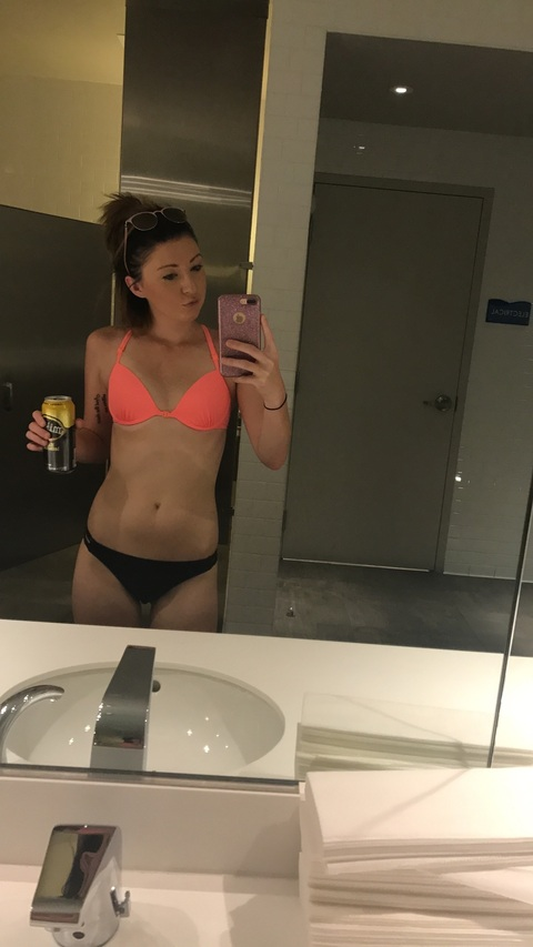 itsyagirlmaddi OnlyFans - Free Access to 32 Videos & 49 Photos Onlyfans Free Access