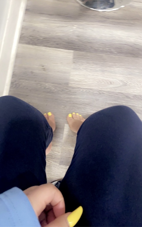 jigglywigglegiggles OnlyFans - Free Access to 32 Videos & 49 Photos Onlyfans Free Access