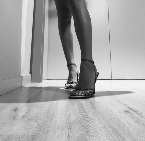 karababe OnlyFans - Free Access to 32 Videos & 51 Photos Onlyfans Free Access