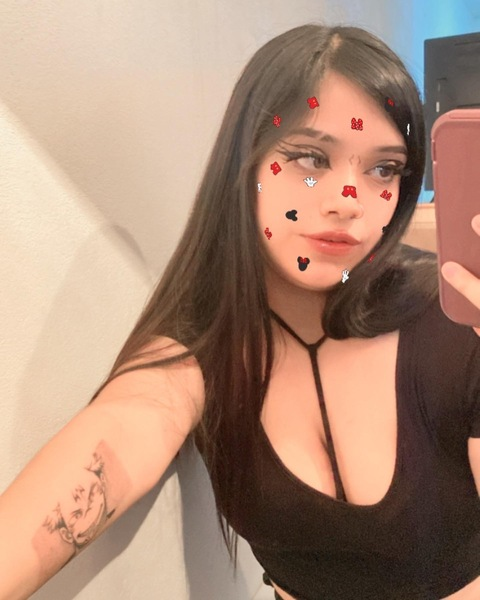 karykaryn OnlyFans - Free Access to 32 Videos & 49 Photos Onlyfans Free Access