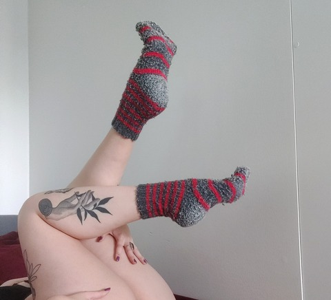 ladywoolsocks OnlyFans - Free Access to 32 Videos & 49 Photos Onlyfans Free Access