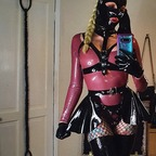 latexloverlaura profile picture