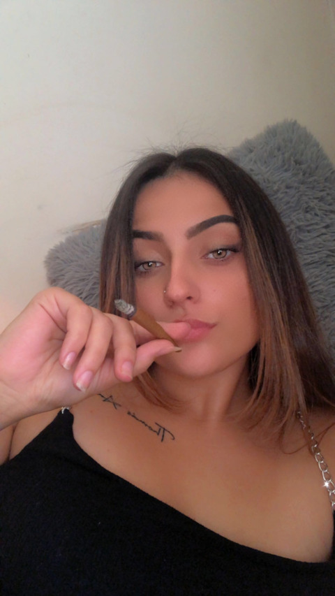 latinaa11 OnlyFans - Free Access to 32 Videos & 49 Photos Onlyfans Free Access