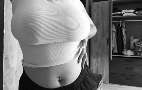 legendarybooty OnlyFans - Free Access to 32 Videos & 49 Photos Onlyfans Free Access