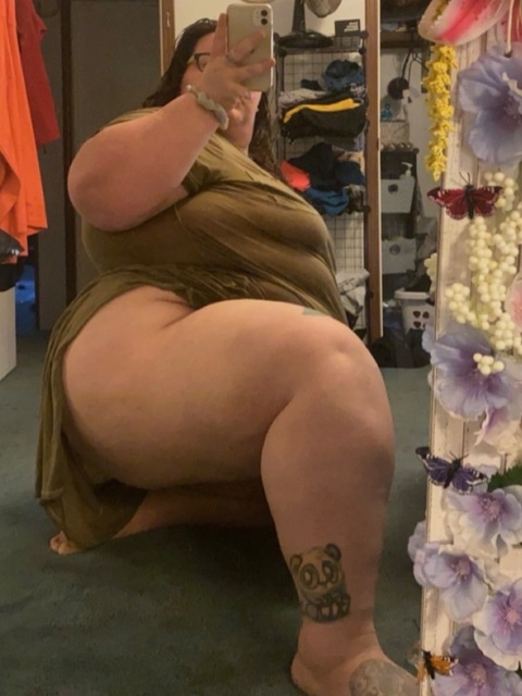 lilibbwqueen OnlyFans - Free Access to 410 Videos & 339 Photos Onlyfans Free Access