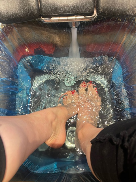 liveandsetsail OnlyFans - Free Access to 32 Videos & 49 Photos Onlyfans Free Access