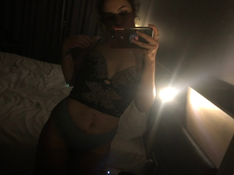 lolabear OnlyFans - Free Access to 32 Videos & 49 Photos Onlyfans Free Access