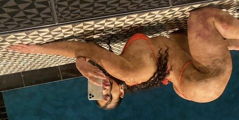 lovefelonies OnlyFans - Free Access to 32 Videos & 49 Photos Onlyfans Free Access