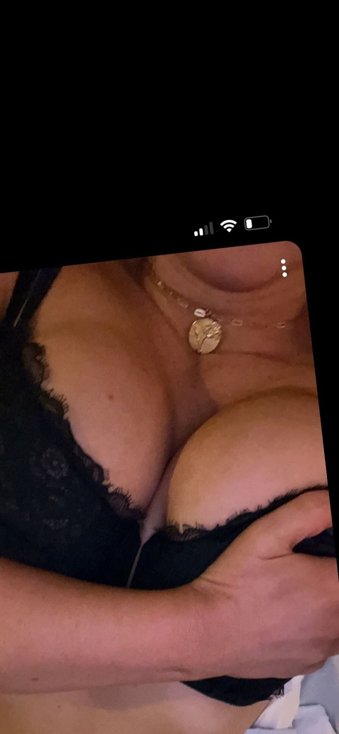 madeline_xoxoxo OnlyFans - Free Access to 32 Videos & 49 Photos Onlyfans Free Access