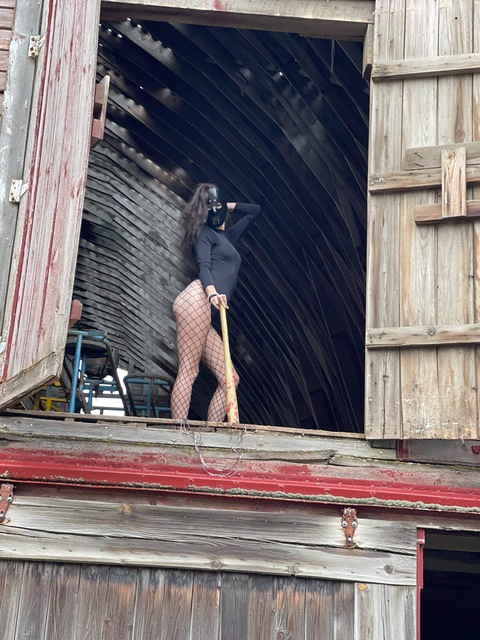 mamanika OnlyFans - Free Access to 32 Videos & 54 Photos Onlyfans Free Access