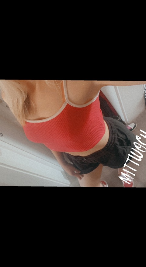 mariaxflk OnlyFans - Free Access to 32 Videos & 49 Photos Onlyfans Free Access