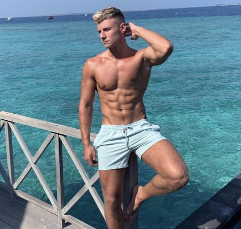 maxwyatt OnlyFans - Free Access to 32 Videos & 49 Photos Onlyfans Free Access