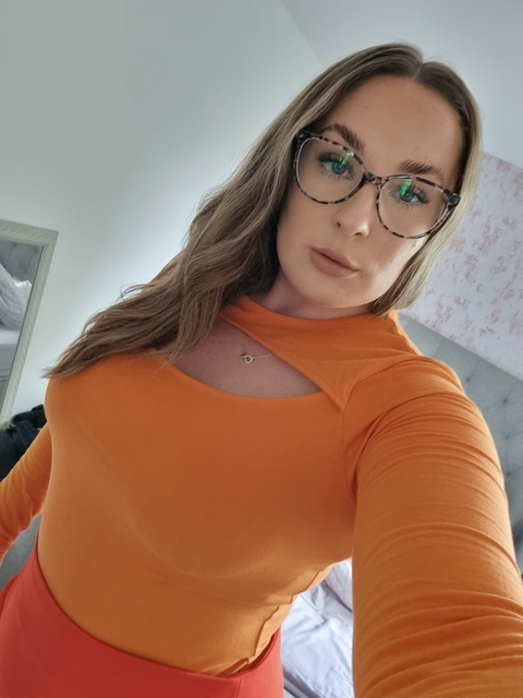 missadeleheartx OnlyFans - Free Access to 32 Videos & 49 Photos Onlyfans Free Access