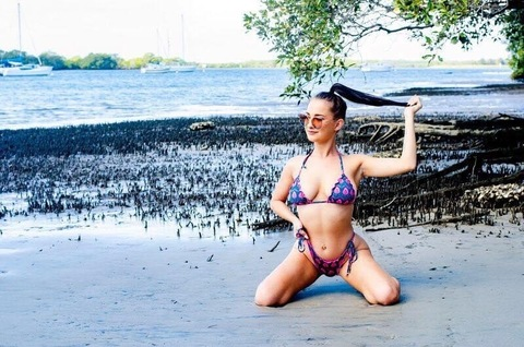 misssammi98 OnlyFans - Free Access to 32 Videos & 49 Photos Onlyfans Free Access