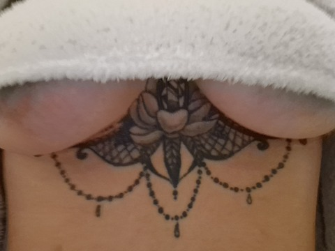 moist_gigi OnlyFans - Free Access to 32 Videos & 49 Photos Onlyfans Free Access