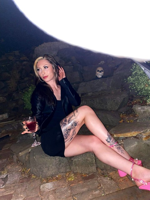 molliemoneyxo OnlyFans - Free Access to 32 Videos & 49 Photos Onlyfans Free Access