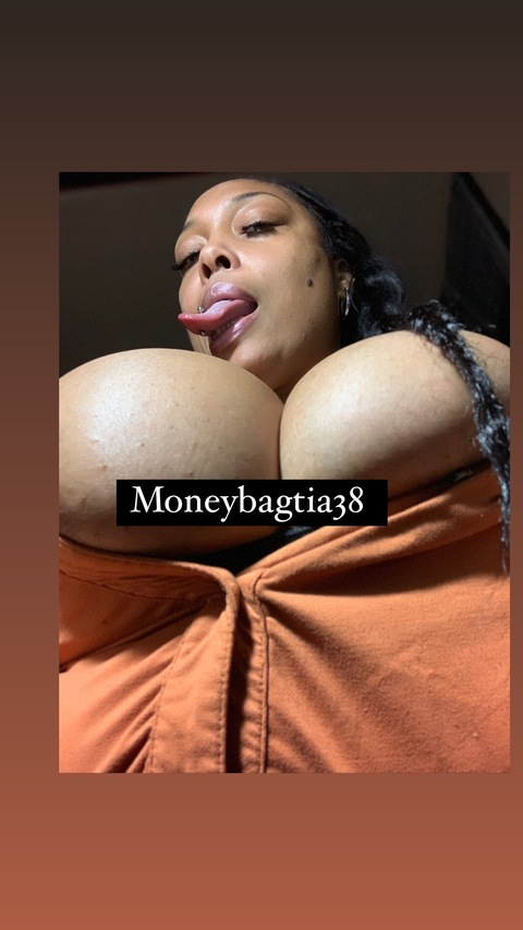 moneybagtia38 OnlyFans - Free Access to 32 Videos & 49 Photos Onlyfans Free Access