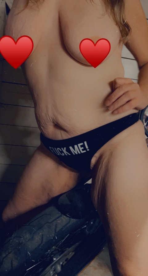 naughtymoxie OnlyFans - Free Access to 32 Videos & 49 Photos Onlyfans Free Access