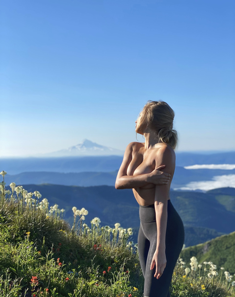 needynovember OnlyFans - Free Access to 32 Videos & 216 Photos Onlyfans Free Access