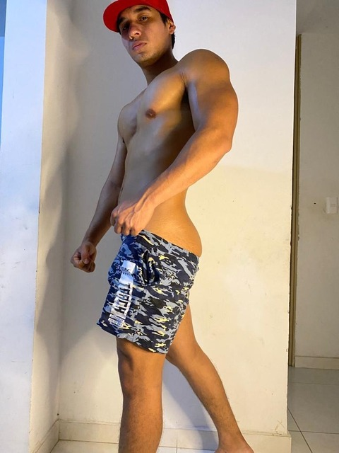 negritoboy OnlyFans - Free Access to 32 Videos & 49 Photos Onlyfans Free Access