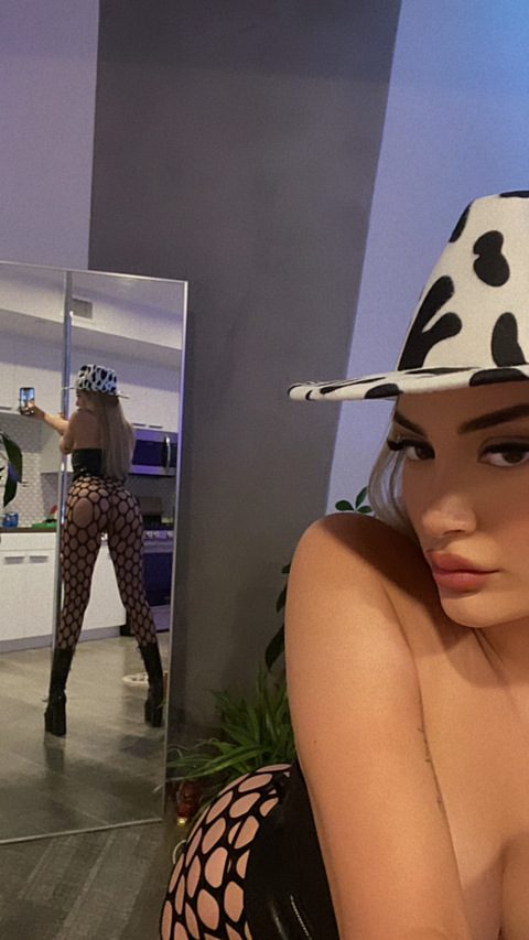 nicoleee26 OnlyFans - Free Access to 32 Videos & 68 Photos Onlyfans Free Access