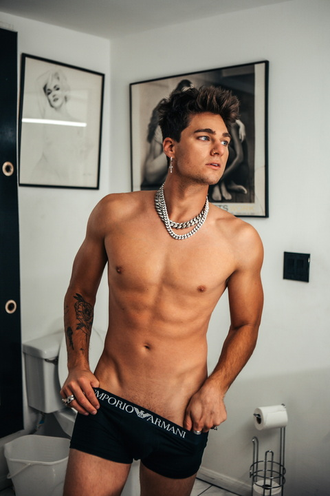 officialbradlee OnlyFans - Free Access to 115 Videos & 817 Photos Onlyfans Free Access